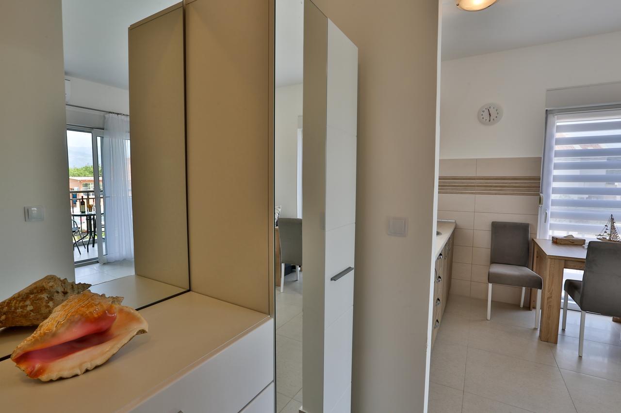Kristina Apartments Tivat Eksteriør billede