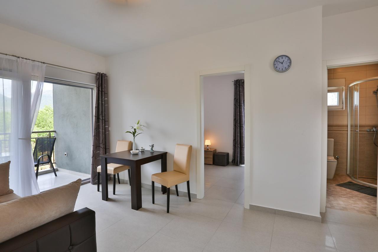 Kristina Apartments Tivat Eksteriør billede
