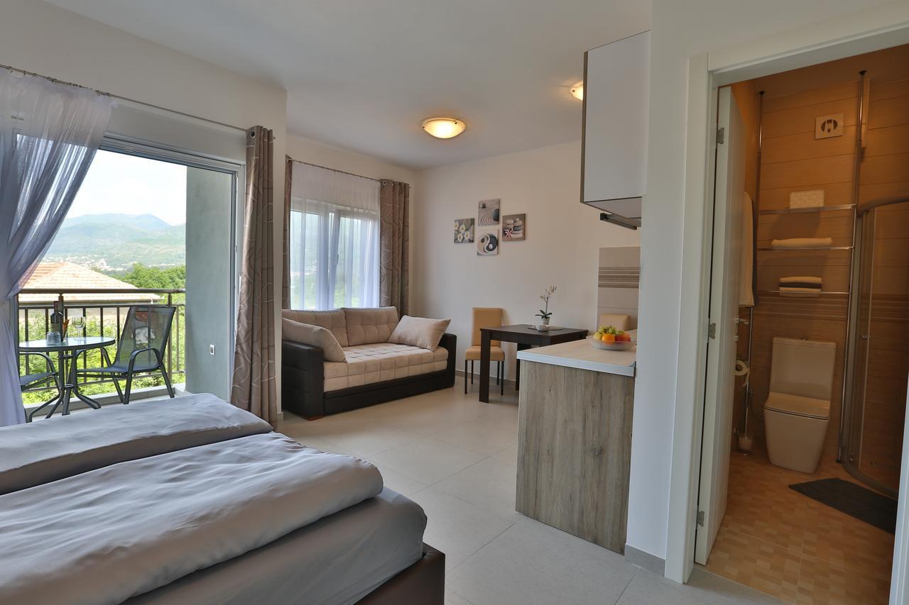 Kristina Apartments Tivat Eksteriør billede