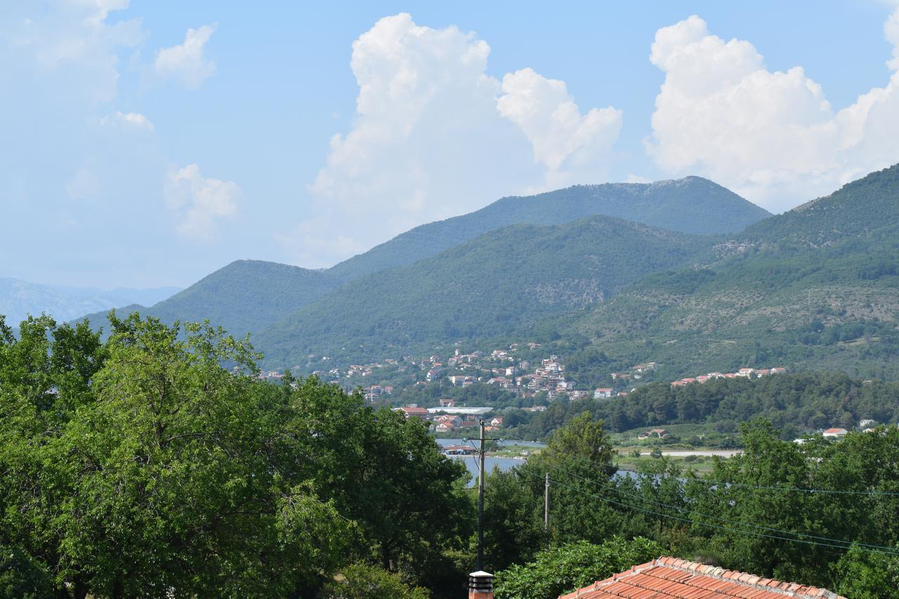 Kristina Apartments Tivat Eksteriør billede
