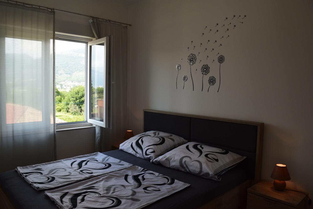 Kristina Apartments Tivat Eksteriør billede